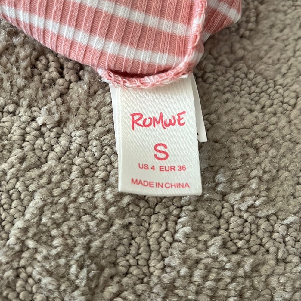 ROMWE- Striped Ruched Ribbed Tee! - Picture 3 of 3